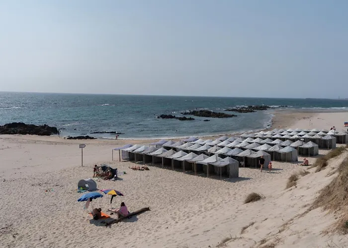 White Charm By The Sea Apartman