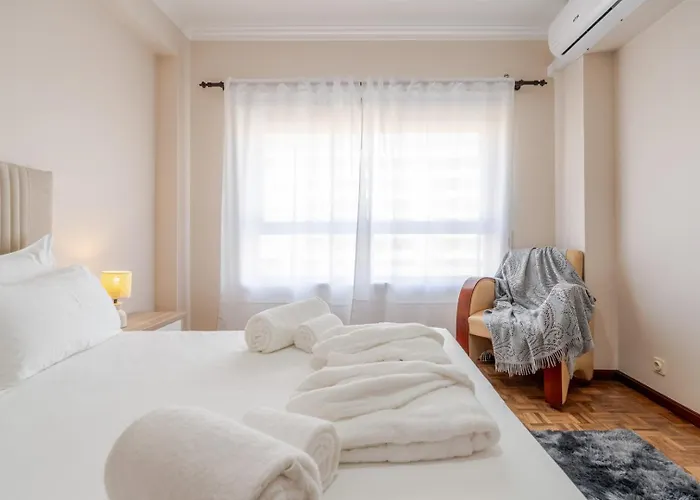 White Charm By The Sea *