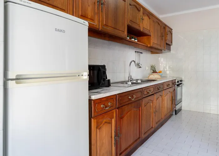 White Charm By The Sea Apartment